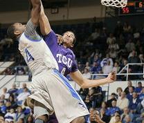 乐鱼app-快船翻盘马刺，东契奇统治全场