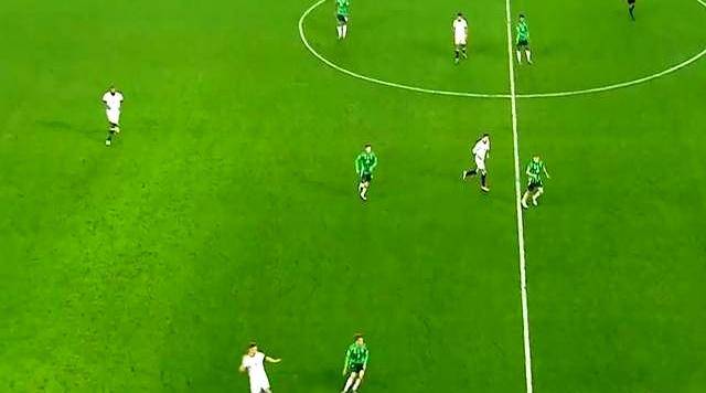 乐鱼-包含法国队翻盘日本队，辛杜高光表现的词条